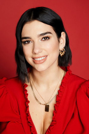 Dua Lipa profil kép