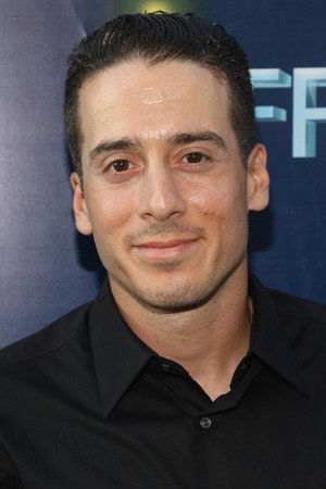 Kirk Acevedo profil kép
