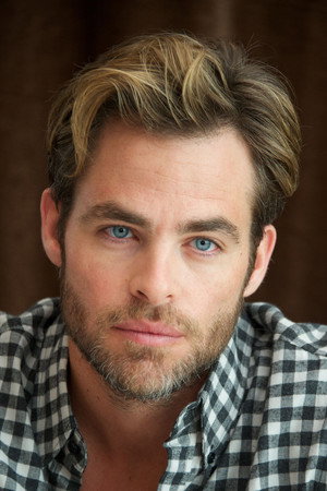Chris Pine profil kép