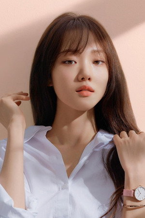 이성경 profil kép