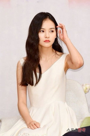 김윤혜 profil kép