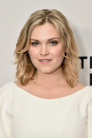 Eliza Taylor profil kép