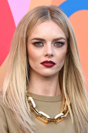 Samara Weaving profil kép