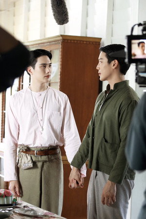 จาฤกรติชา poszter