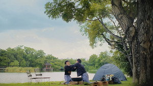 ขอฟังอีกครั้งเพลงรักของเธอ kép
