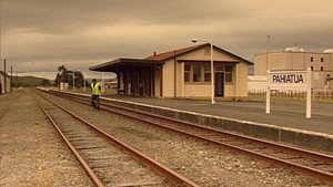 Off the Rails: A Love Story 1. évad Ep.9 9. epizód