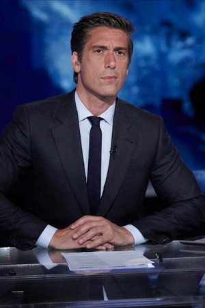 World News Tonight with David Muir poszter