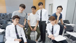 เดือนเกี้ยวเดือน kép
