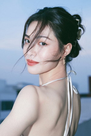 钟楚曦 profil kép