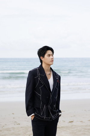 ผมเจอเจ้าชายบนชายหาด poszter
