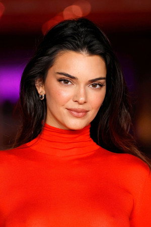 Kendall Jenner profil kép