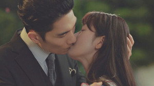 놀아주는 여자 1. évad Ep.10 10. epizód