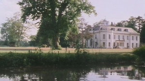 Agatha Christie: Holttest a könyvtárszobában 1. évad Ep.1 1. epizód