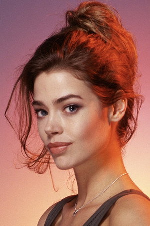 Denise Richards profil kép