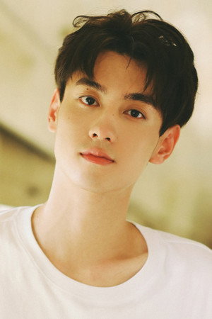 田栩宁 profil kép
