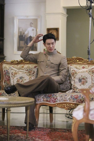 จาฤกรติชา poszter