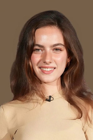 Ava Yaman profil kép