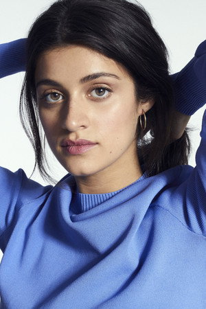 Anya Chalotra profil kép