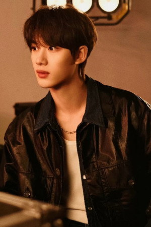 丁程鑫 profil kép