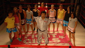 Fight Girls kép