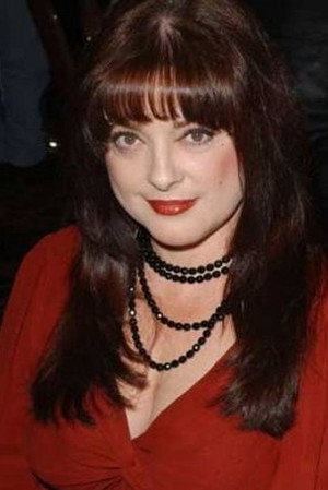 Lisa Loring profil kép