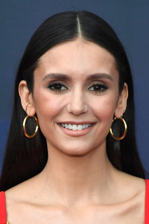 Nina Dobrev profil kép