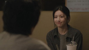 모두가 자신의 무가치함과 싸우고 있다 kép