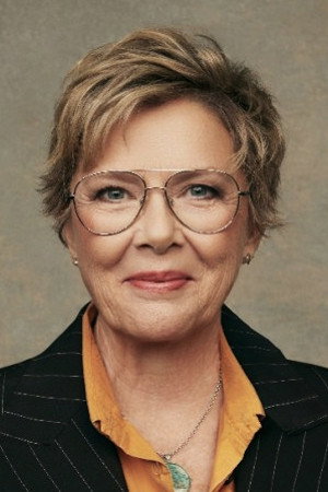 Annette Bening profil kép