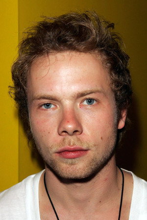 Brendan Fletcher profil kép