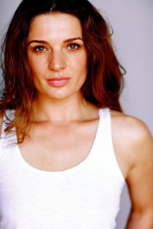 Danielle Cormack profil kép
