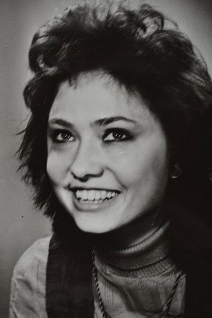 Carmen Mikiver profil kép