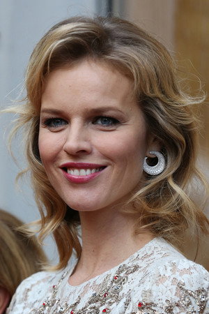 Eva Herzigová profil kép