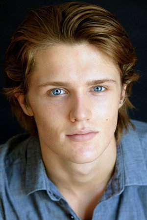 Eugene Simon profil kép