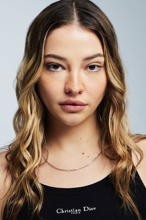 Madelyn Cline profil kép