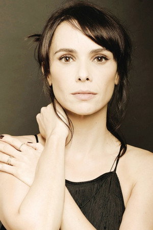Débora Falabella profil kép