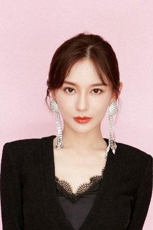 施詩 profil kép