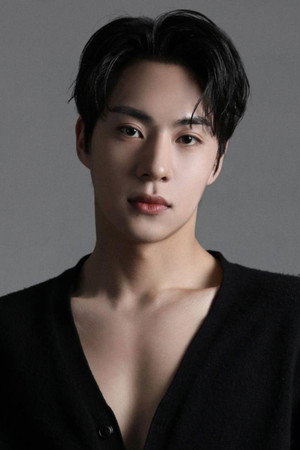 윤이현 profil kép