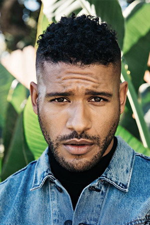 Jeffrey Bowyer-Chapman profil kép