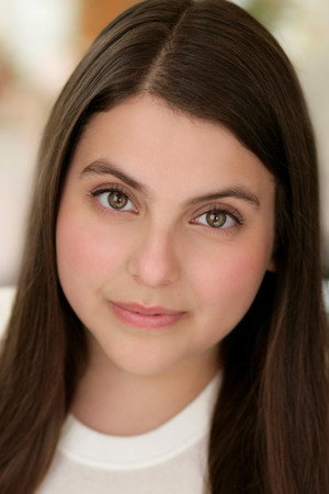 Beanie Feldstein profil kép
