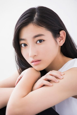 川島鈴遥 profil kép
