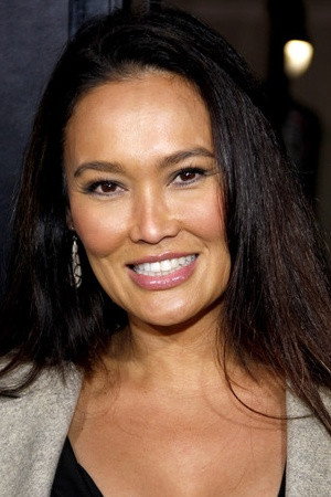 Tia Carrere profil kép