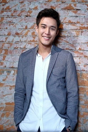 安俊朋 profil kép