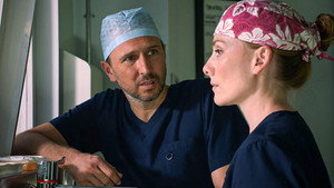 Holby City 21. évad Ep.46 46. epizód
