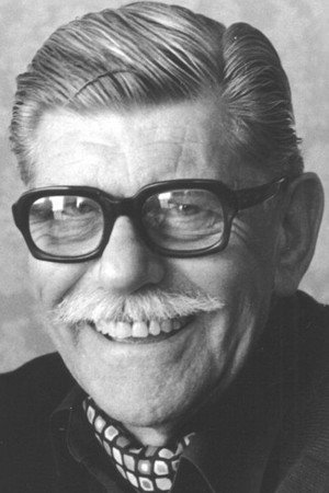 Deryck Guyler profil kép