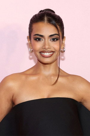 Megan Suri profil kép