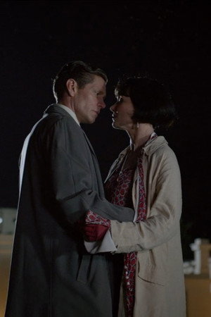 Miss Fisher rejtélyes esetei poszter