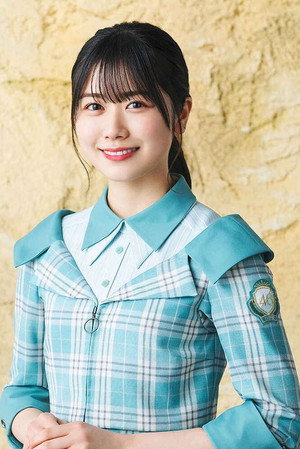 丹生明里 profil kép