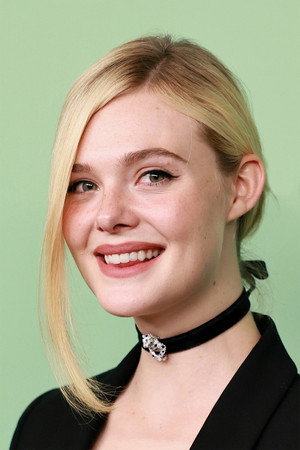 Elle Fanning profil kép