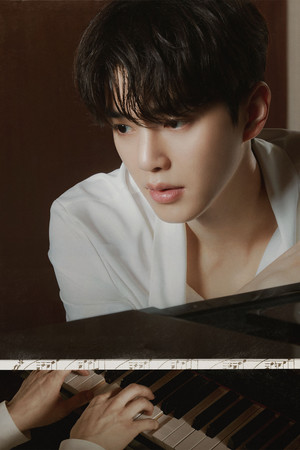 포핸즈 poszter