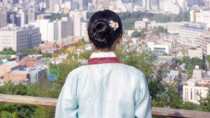 중전에게 체크인 kép
